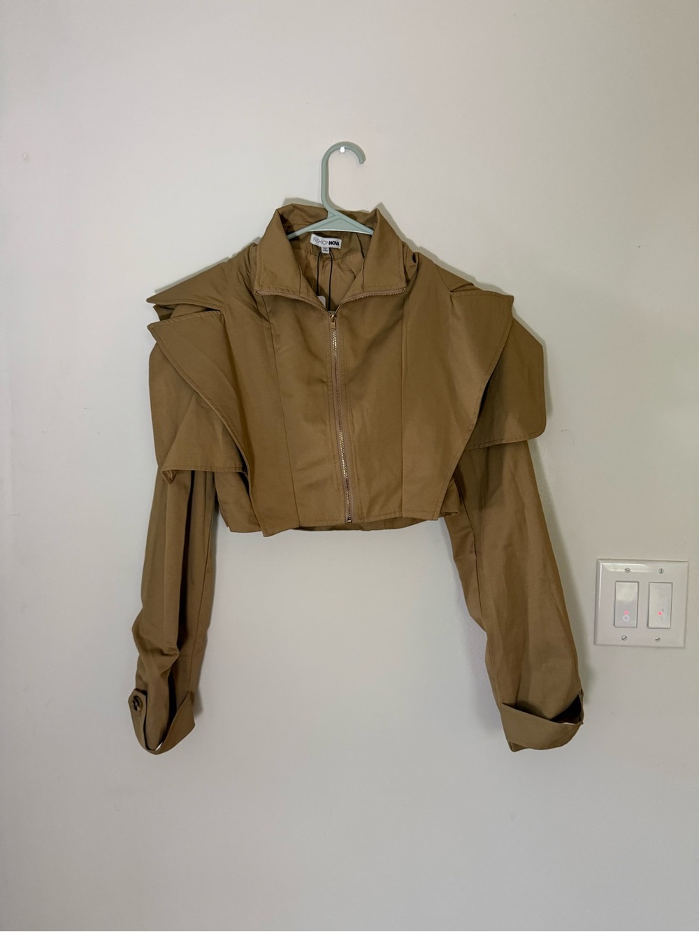 Cropped Tan Utility Two Piece Set - Fashion Nova - Picture 5 of 8